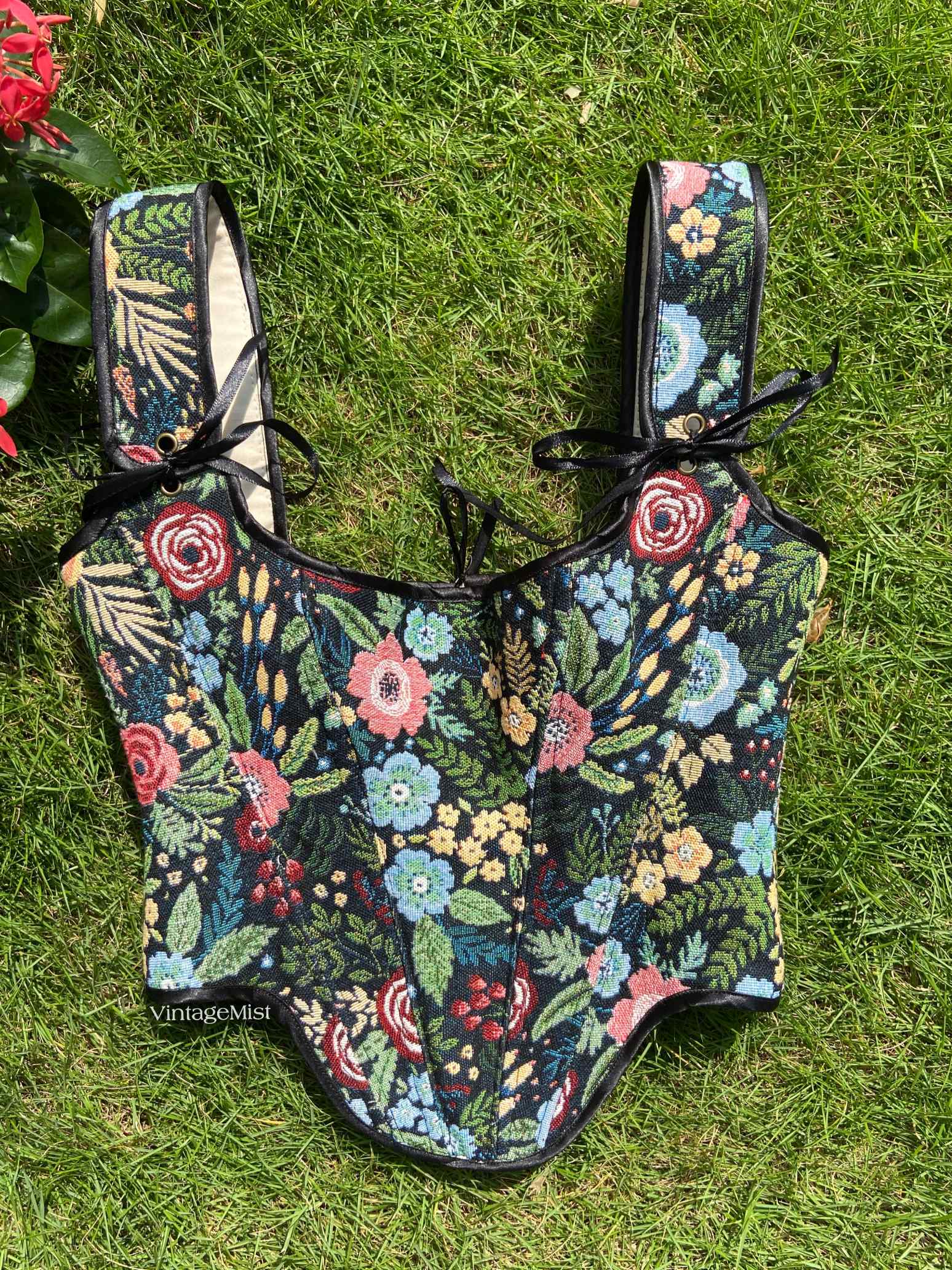 Floral_Botanical_Corset_Top_Black_VintageMist