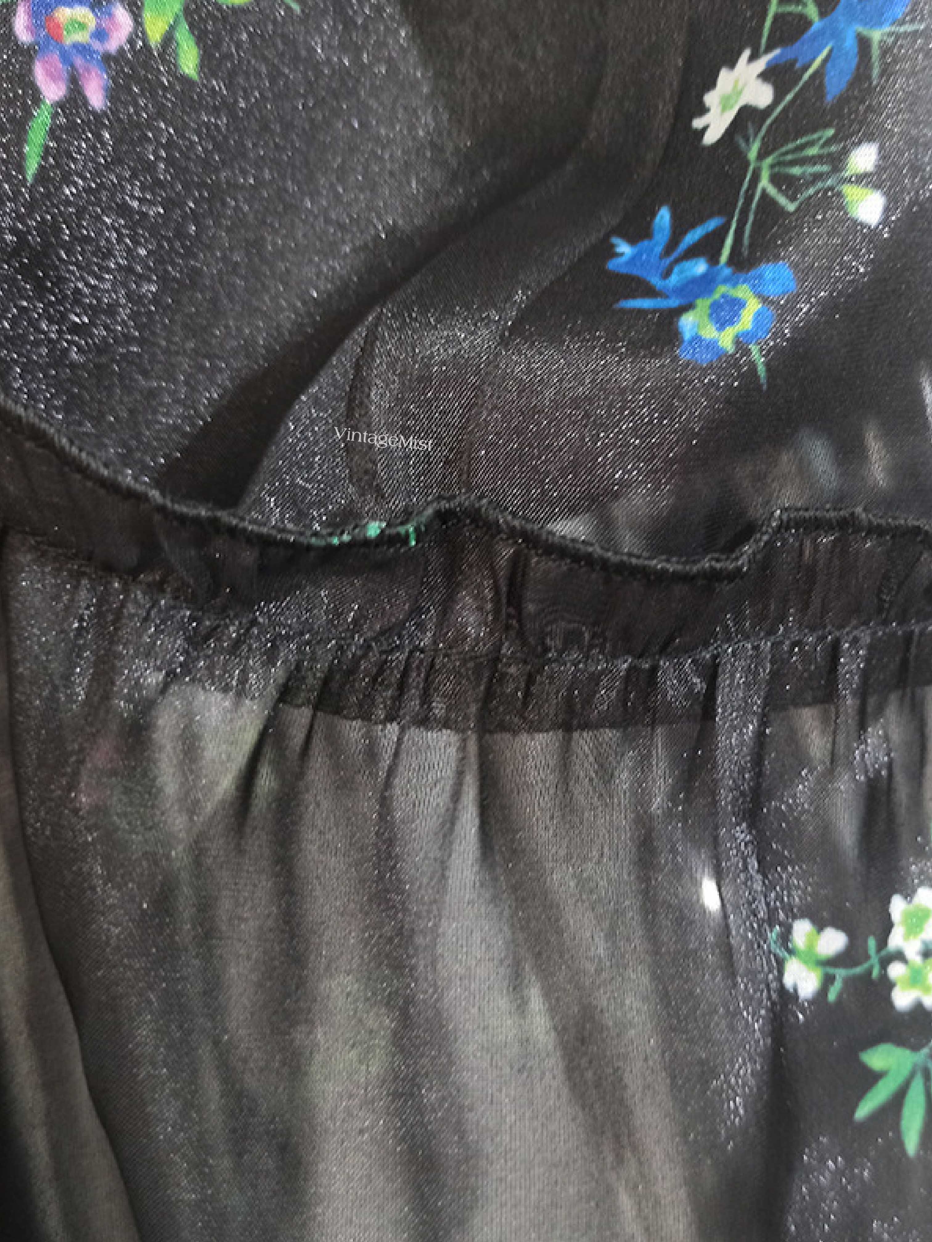 V-neck Floral Retro Puff Sleeve Dress - Black | VintageMist_