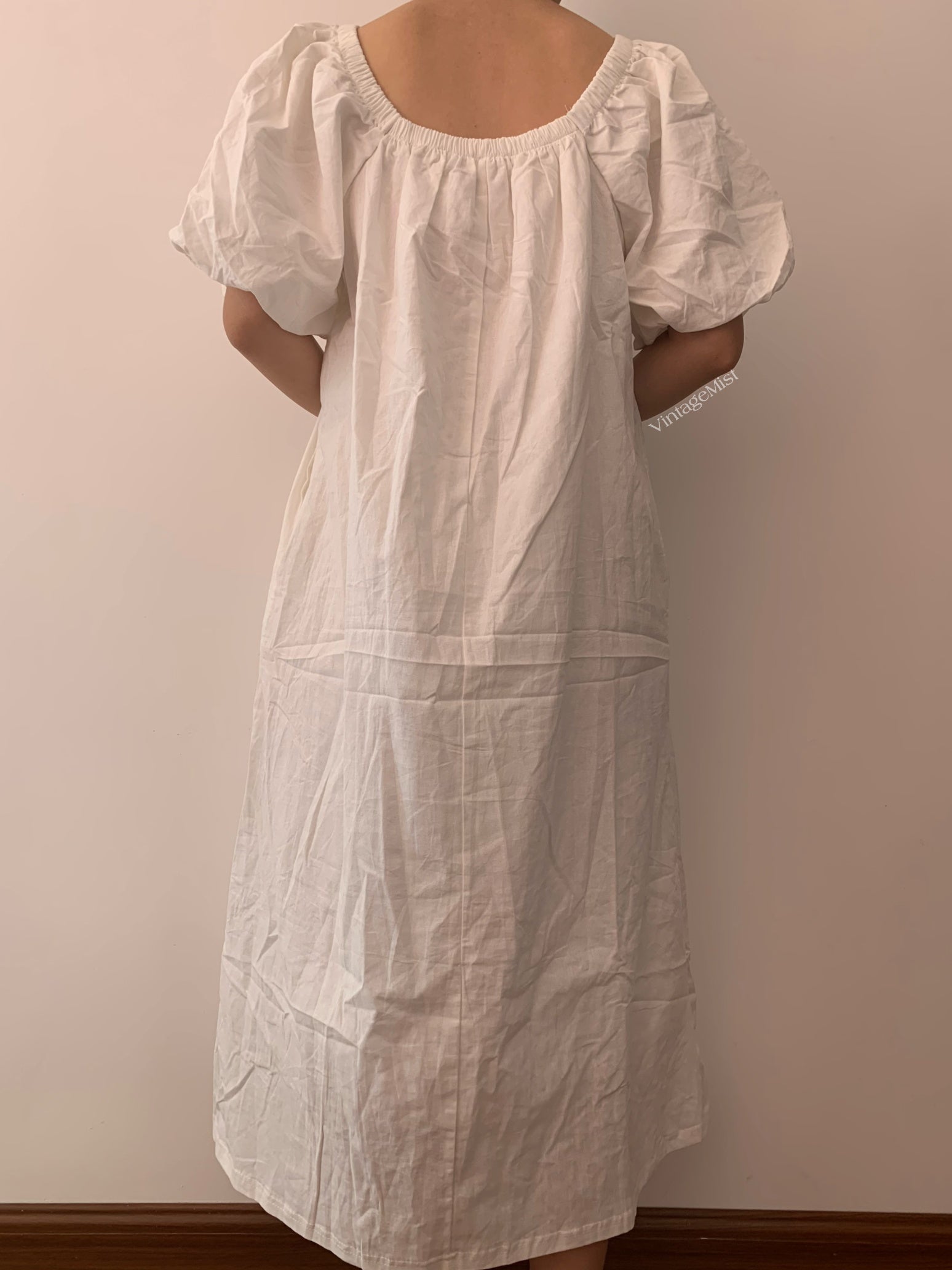 Women's Puff Sleeve Simple Dress - White | VintageMist
