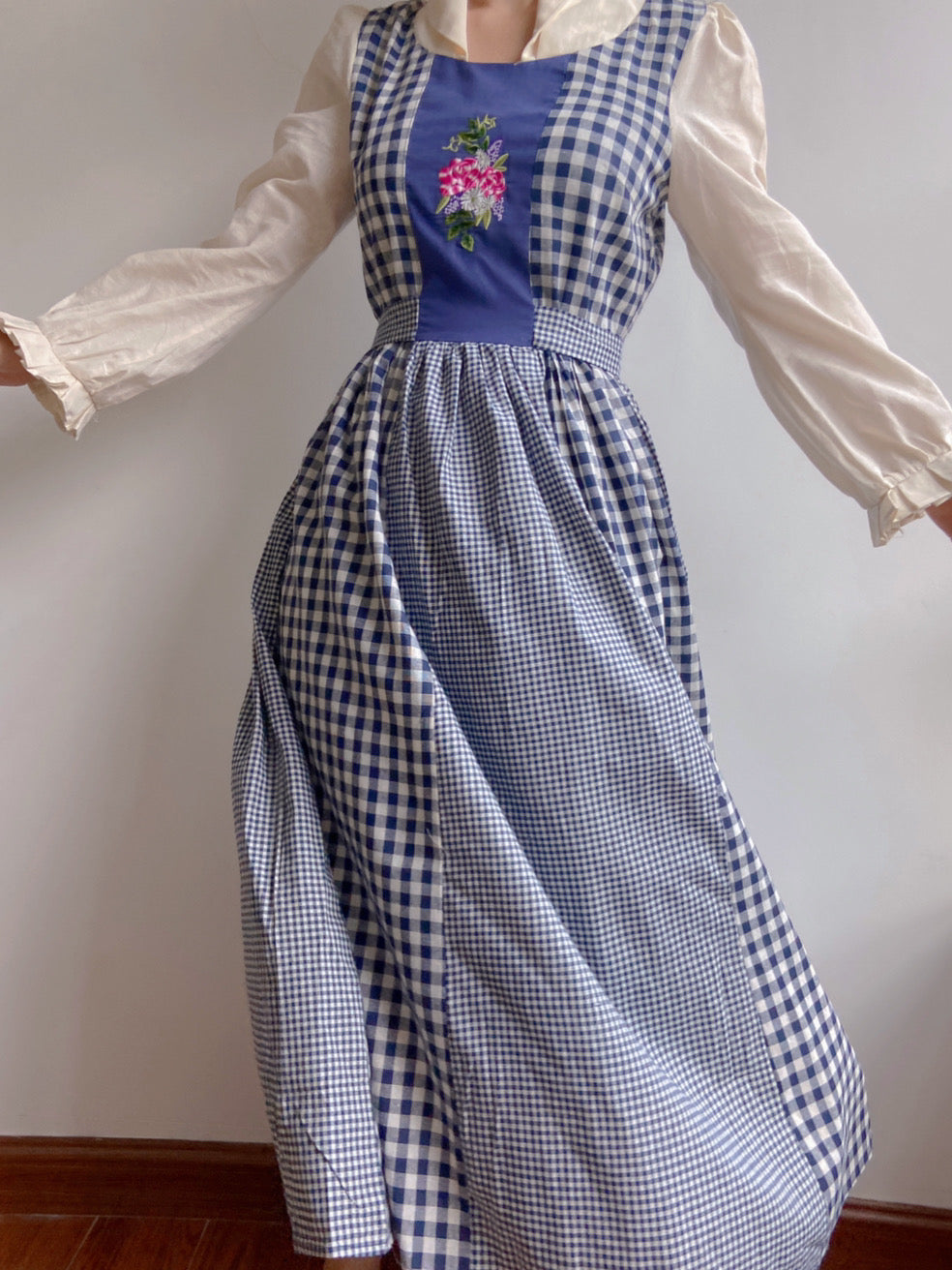 Check Patchwork Floral Embroidery Midi Dress | VintageMist_1