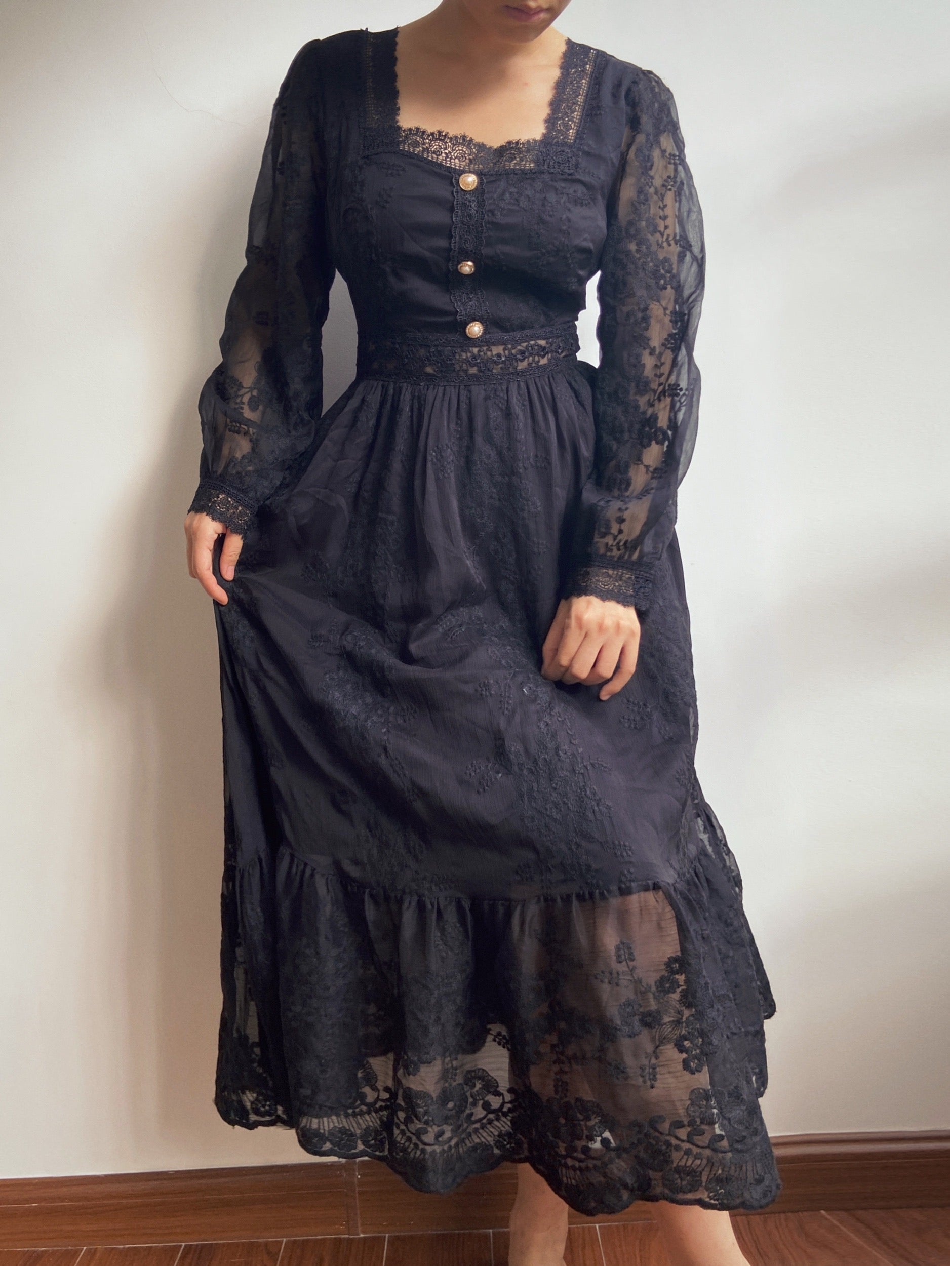 Embroidered Floral Chiffon Long Sleeve Midi Dress - Black| VintageMist