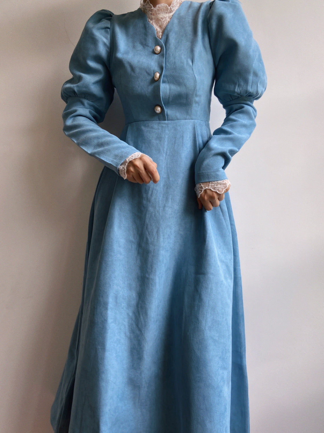 Lamb Sleeve Lace Midi Dress - Blue | VintageMist_