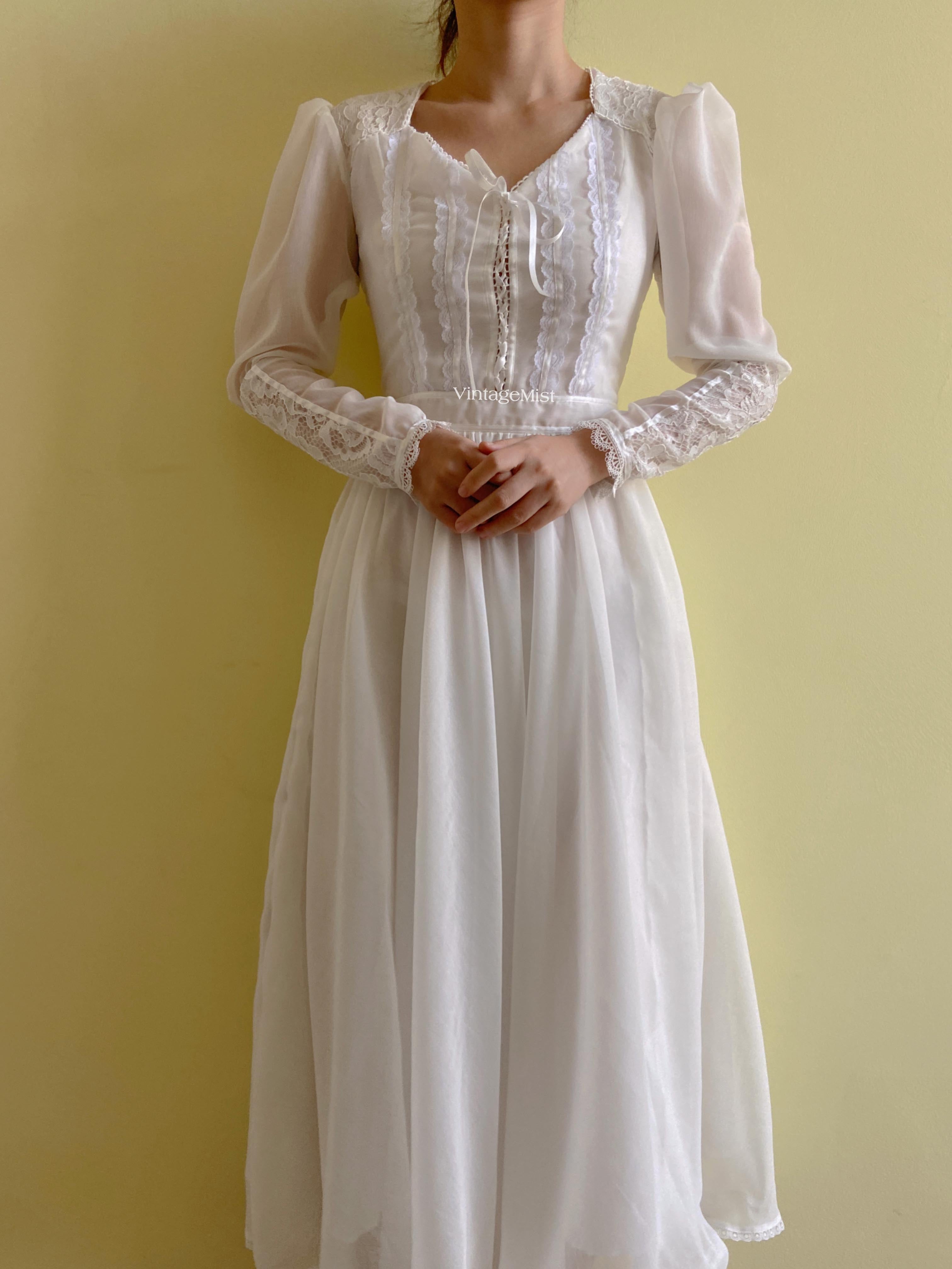 1970s Romantic Lamb Leg Sleeve Lace Dress - White | VintageMist