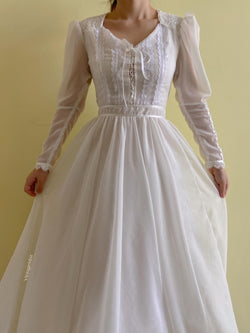 1970s Romantic Lamb Leg Sleeve Lace Dress - White | VintageMist