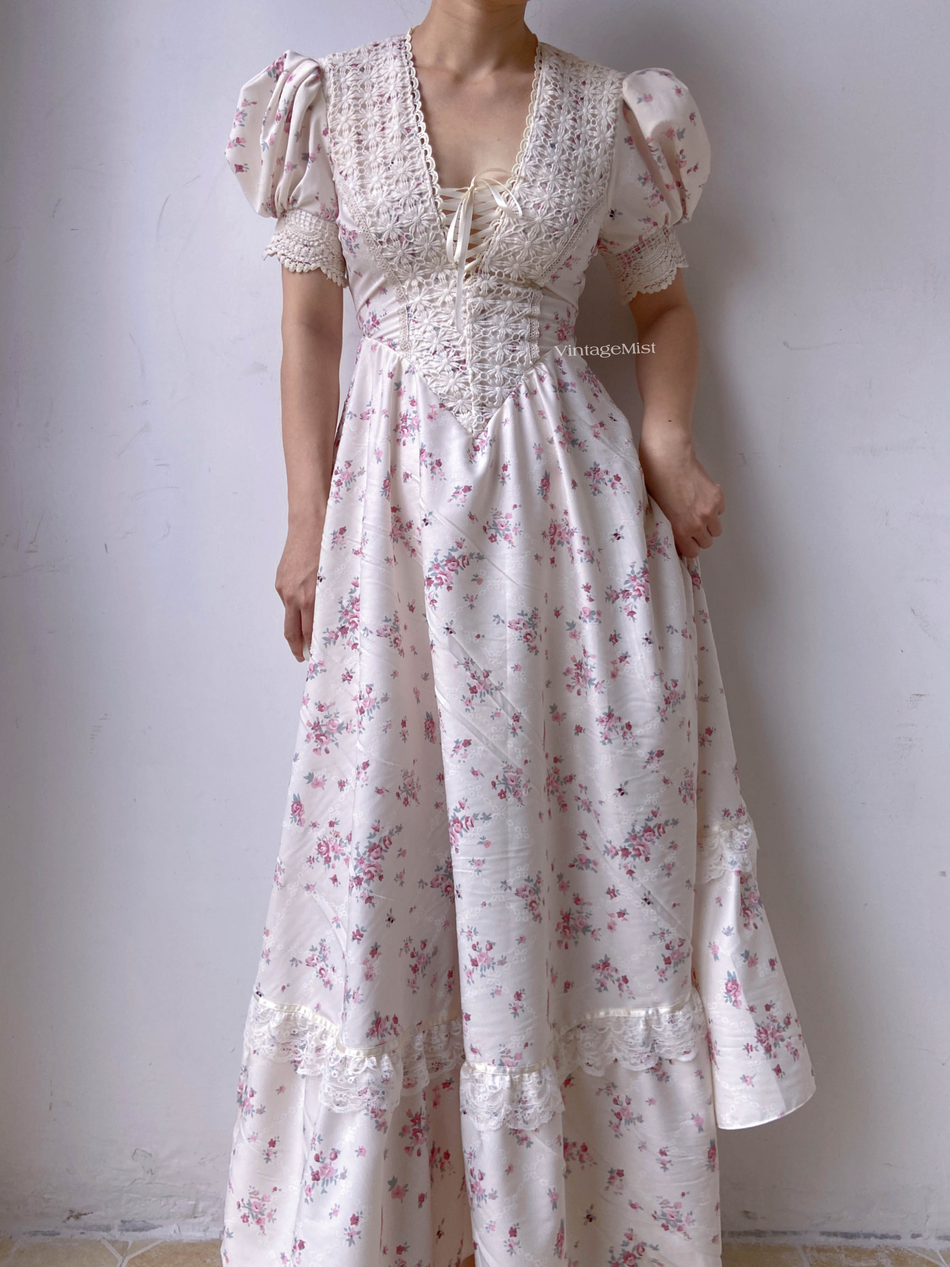 Puff Sleeve V Neck Floral Dress - White | VintageMist