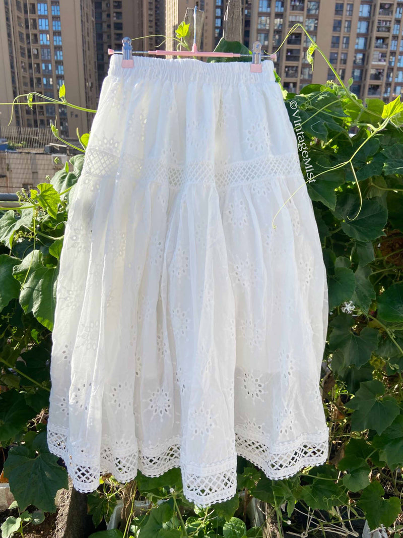 Elegant Lace Hollow Skirt Retro Pleated - White | VintageMist