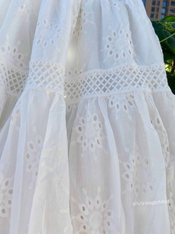 Elegant Lace Hollow Skirt Retro Pleated - White | VintageMist