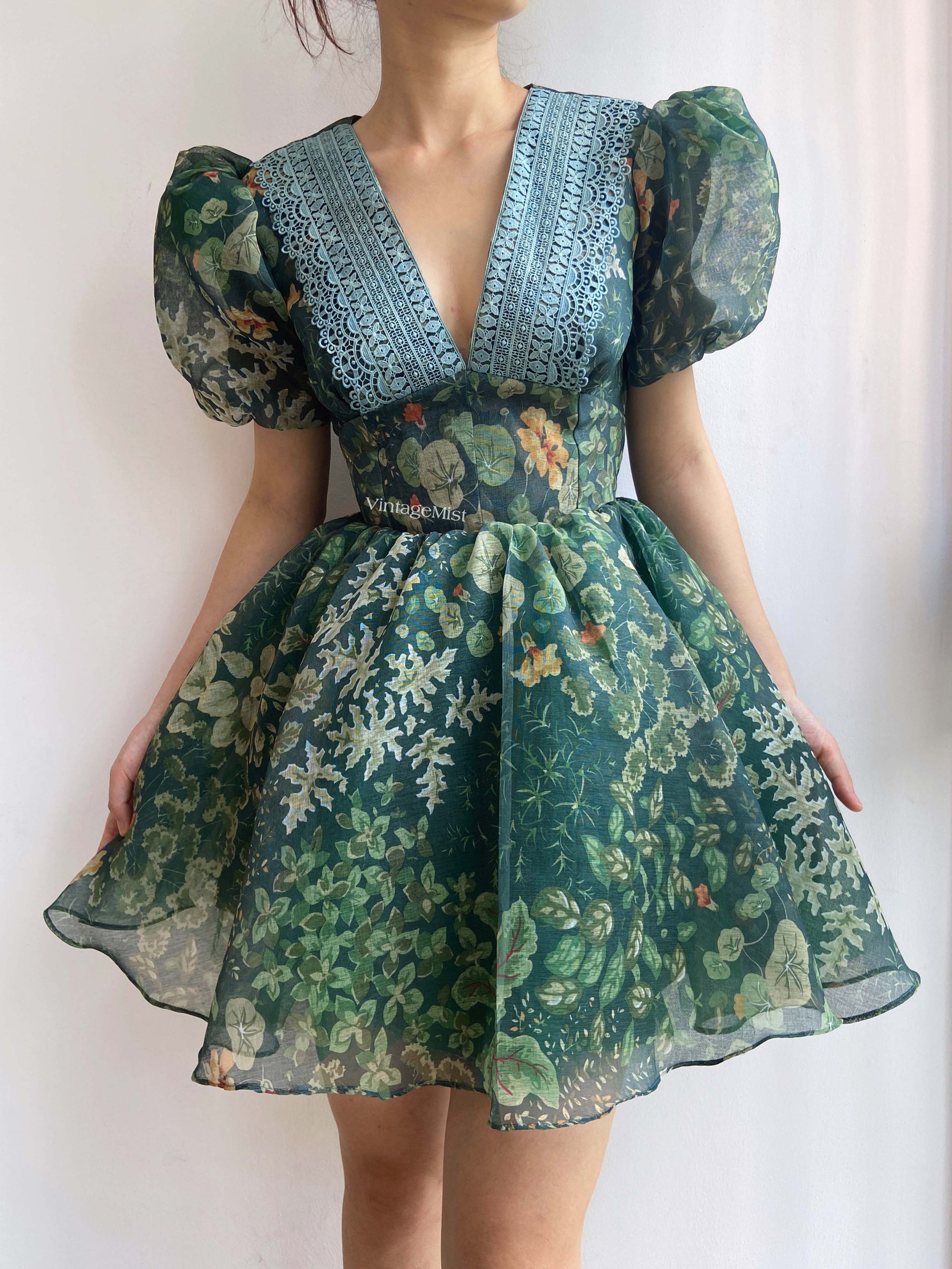 Puffy Sleeves Lace V Neck Floral Mini Dress - Green VintageMist Puffy Sleeves Lace V Neck Floral Mini Dress - Green VintageMist