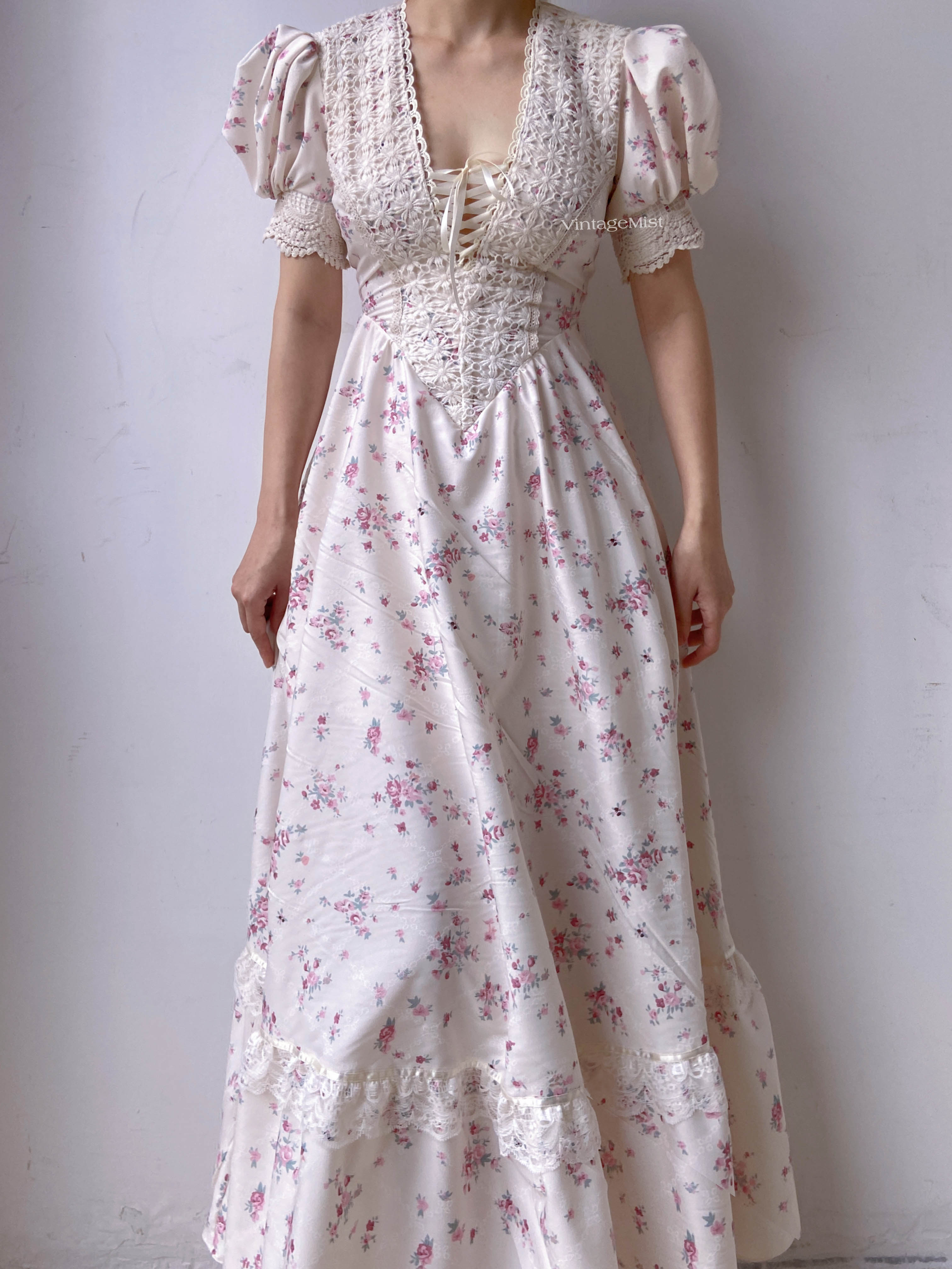Puff Sleeve V Neck Floral Dress - White | VintageMist