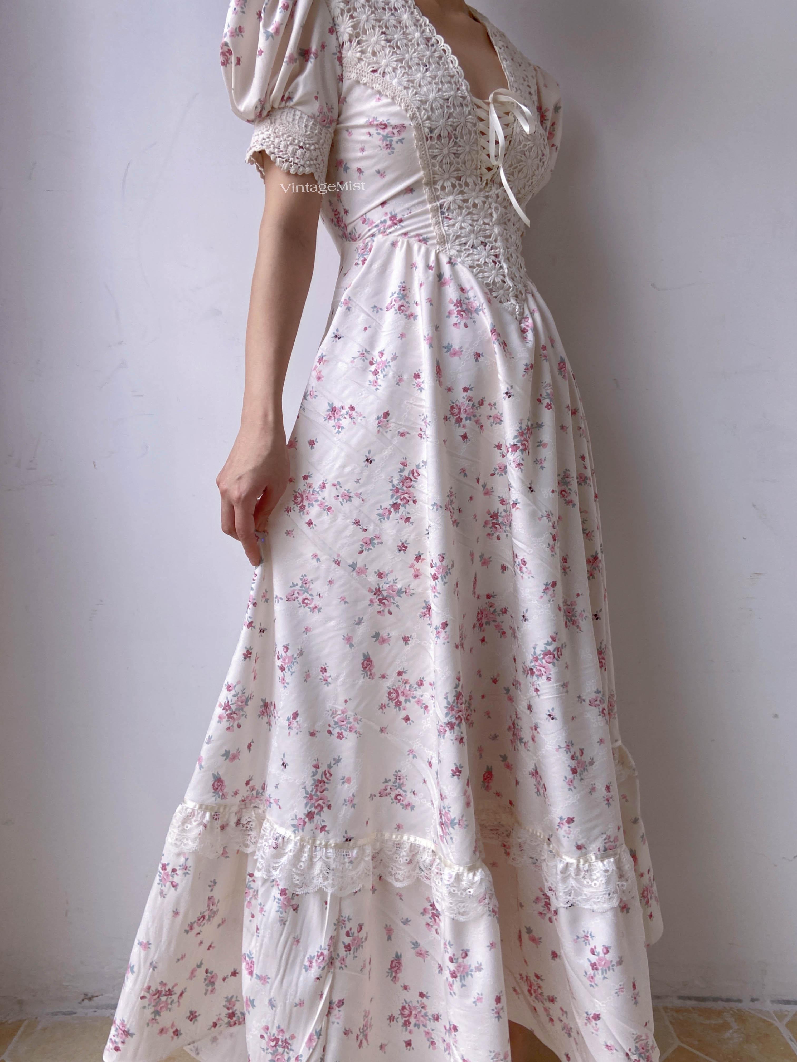 Puff Sleeve V Neck Floral Dress - White | VintageMist