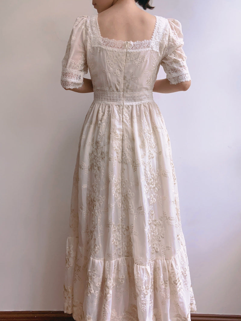 Square Neck Backless Lace Flower Dress | VintageMist