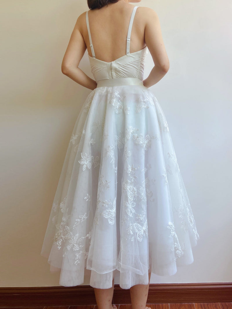 A Line Butterfly Mesh Midi Skirt - White | VintageMist