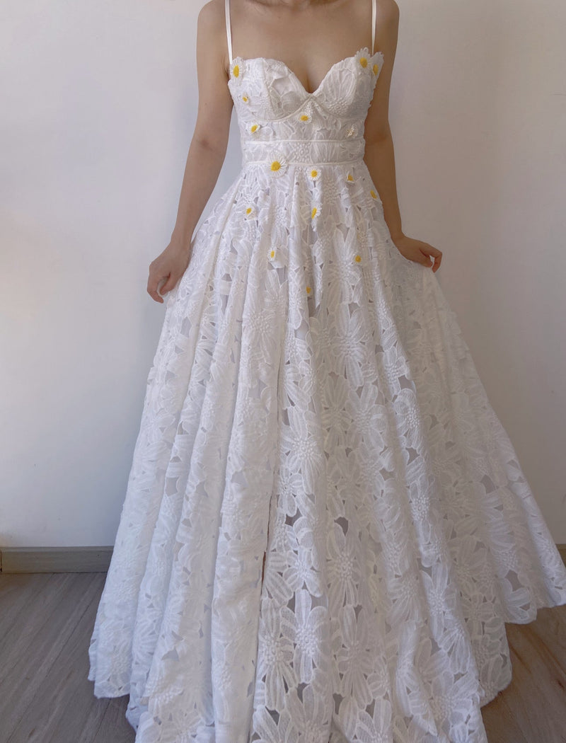 Fairycore Daisy Floral V Neck Strap Slit Maxi Dress - White | VintageMist