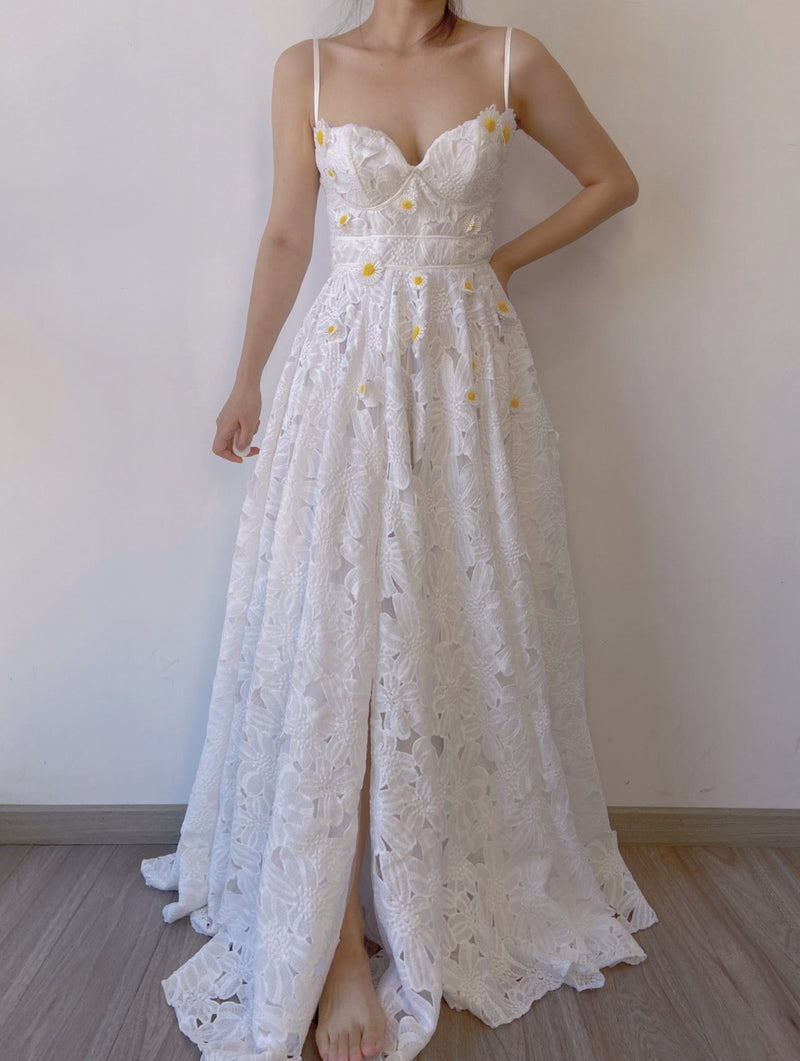 Fairycore Daisy Floral V Neck Strap Slit Maxi Dress - White | VintageMist