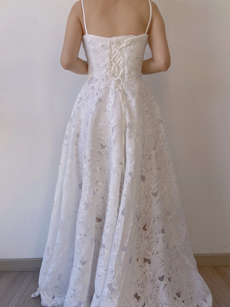 Fairycore Daisy Floral V Neck Strap Slit Maxi Dress - White | VintageMist