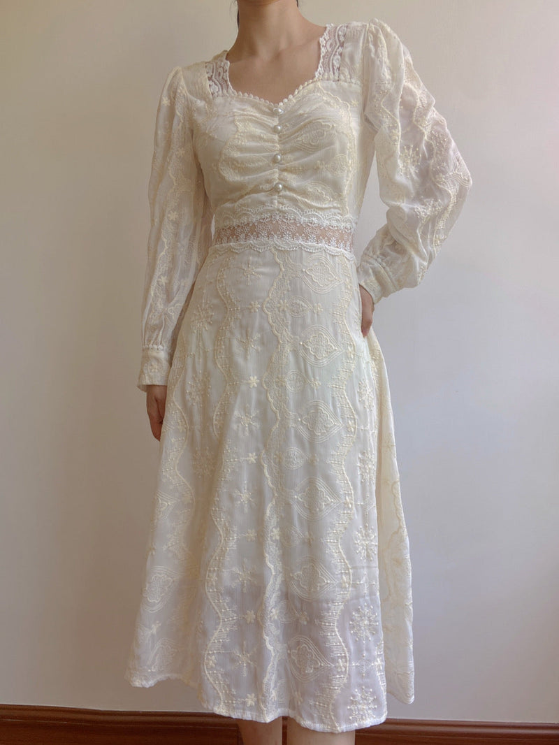 Floral Lace Embroidery Puff Sleeve Midi Dress | VintageMist