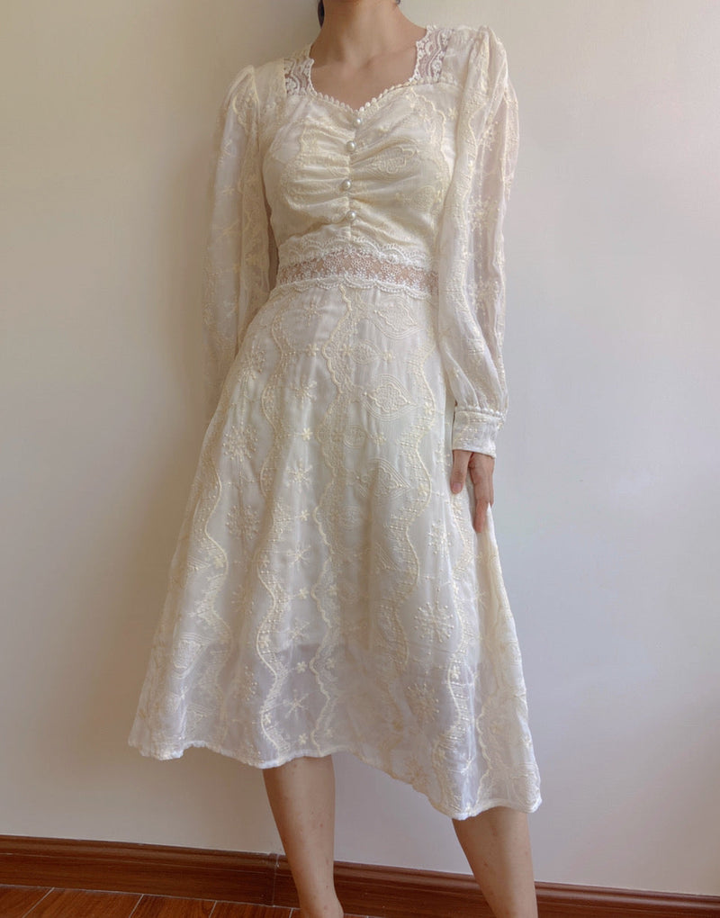 Floral Lace Embroidery Puff Sleeve Midi Dress | VintageMist