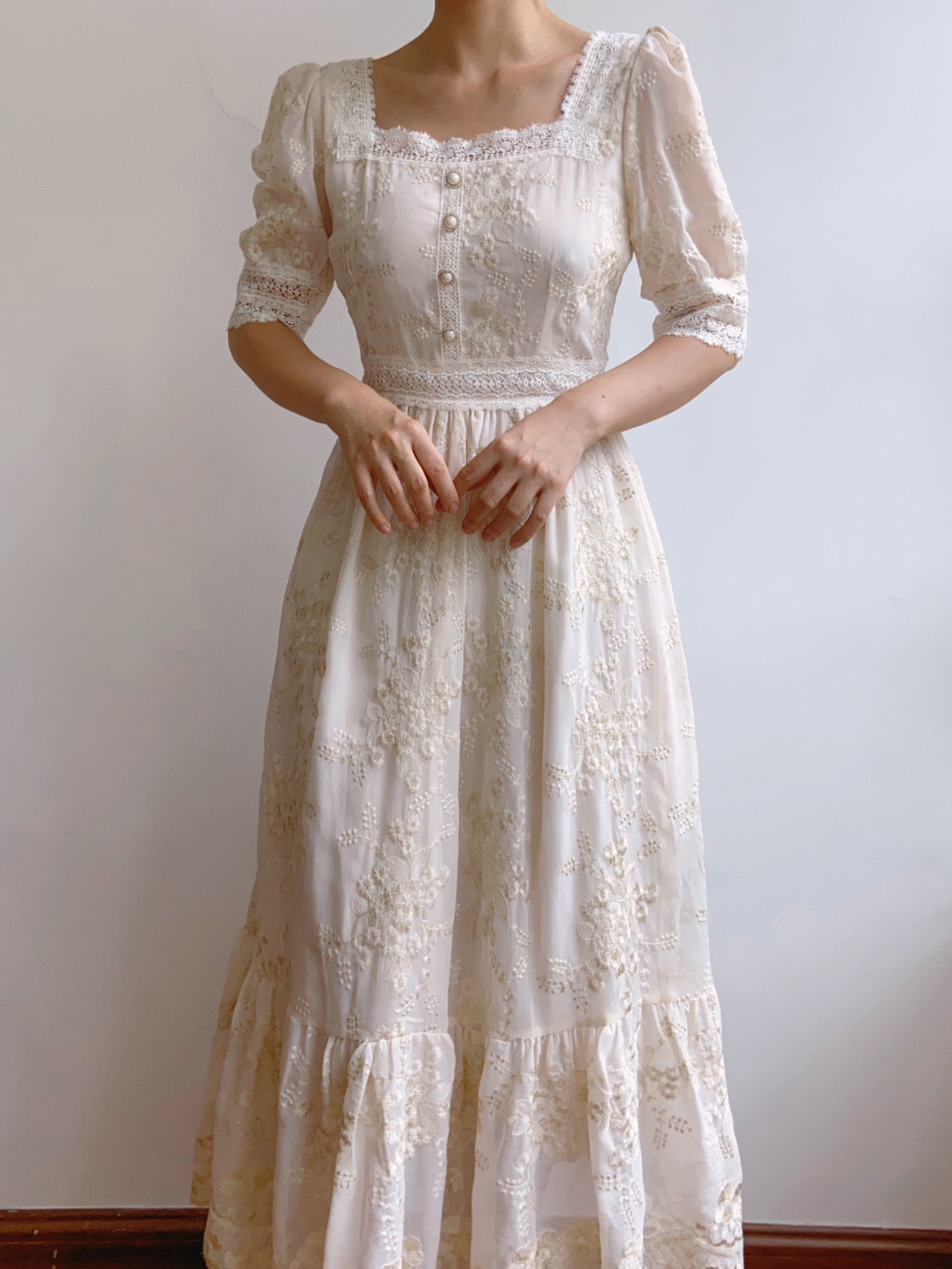 Square Neck Half Sleeve Lace Flower Dress | VintageMist_